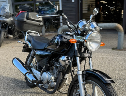 YAMAHA YBR 125 CUSTOM