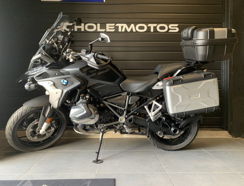 BMW R 1250 GS TRIPLE BLACK