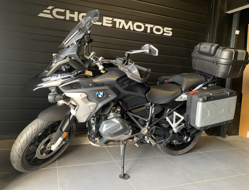 BMW R 1250 GS TRIPLE BLACK