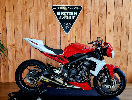 TRIUMPH STREET TRIPLE 675 R (RSV)