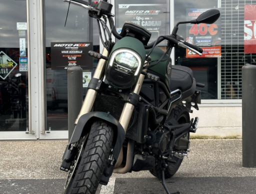 Benelli Leoncino 800