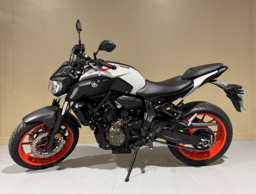 YAMAHA MT-07 (47.5CV)