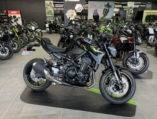 KAWASAKI Z 900