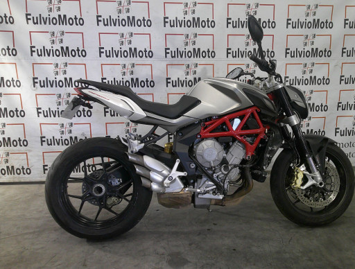 MV AGUSTA BRUTALE 800 Accidentée RSV N°22704
