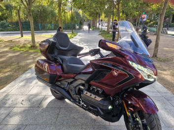 HONDA GL 1800 GOLDWING AIR BAG GPS