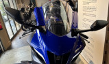 YAMAHA R7