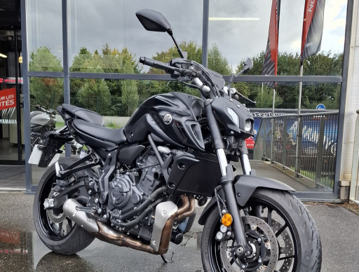 YAMAHA MT-07
