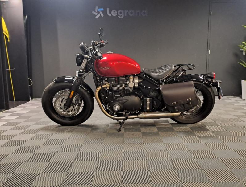 TRIUMPH Bonneville Bobber 1200