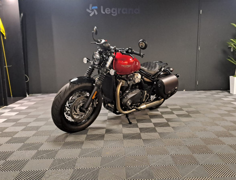 TRIUMPH Bonneville Bobber 1200