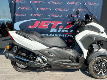 YAMAHA TRICITY 300