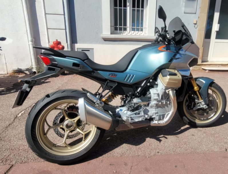 MOTO GUZZI V100  MANDELLO