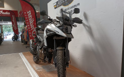 SUZUKI DL 1050 V-STROM