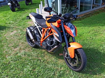 KTM 1290 SUPER DUKE R