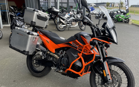 KTM 890 ADVENTURE