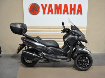YAMAHA TRICITY 300