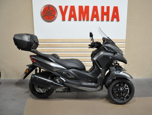 YAMAHA TRICITY 300
