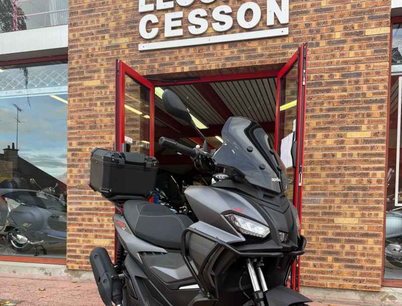 APRILIA SR GT 125 SPORT FULL EQUIPE