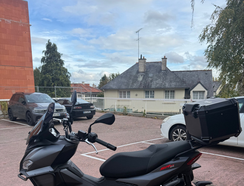 APRILIA SR GT 125 SPORT FULL EQUIPE