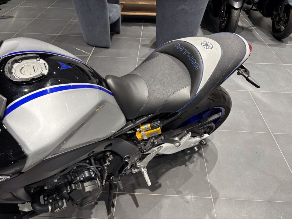 YAMAHA MT-09 SP 4