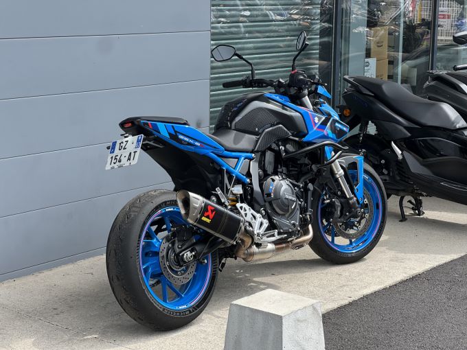 SUZUKI GSX-8S 4