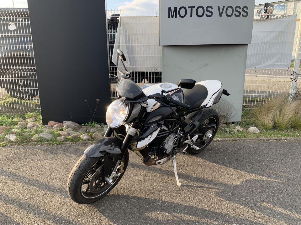 MV AGUSTA BRUTALE 800 4