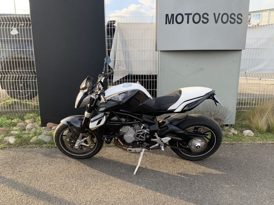 MV AGUSTA BRUTALE 800 4