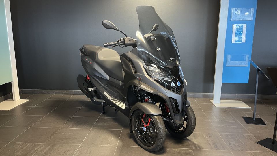 PIAGGIO MP3 400 HPE ABS ASR 4