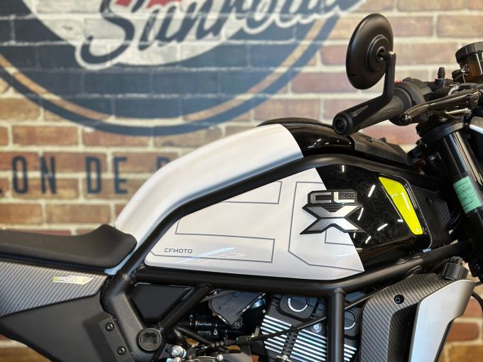 CF MOTO CLX 700 SPORT 4
