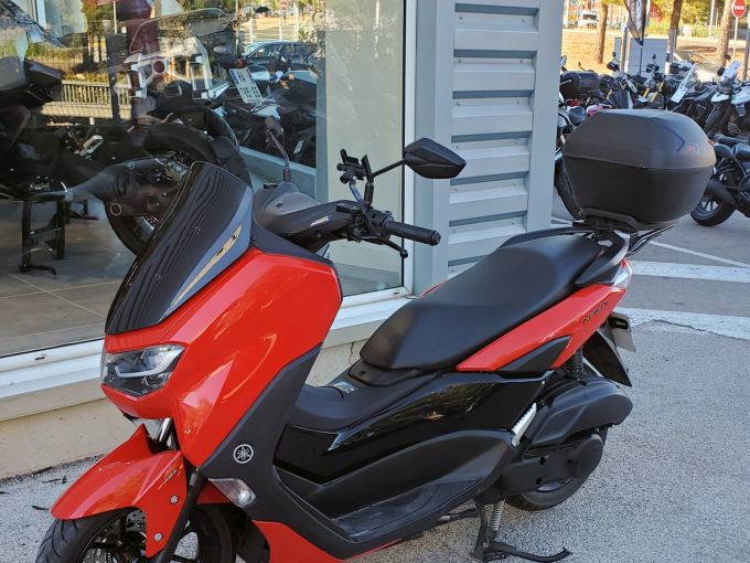 YAMAHA NMAX 125 4