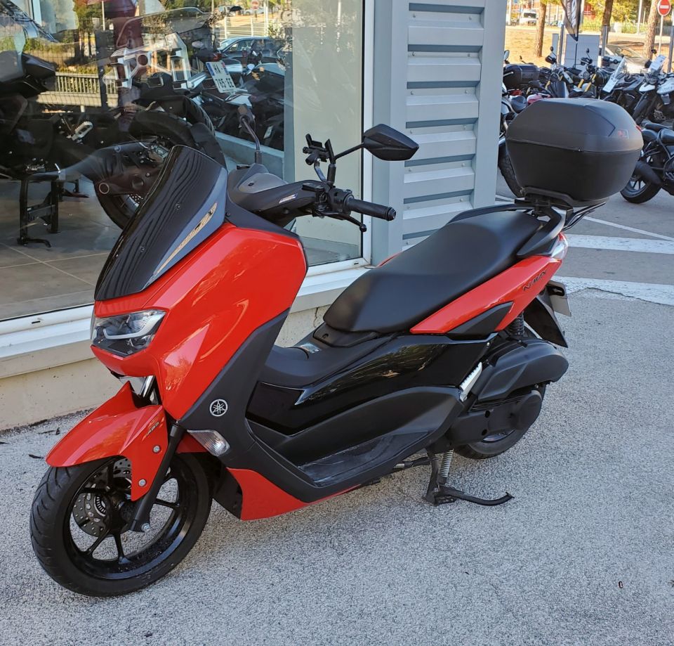 YAMAHA NMAX 125 4