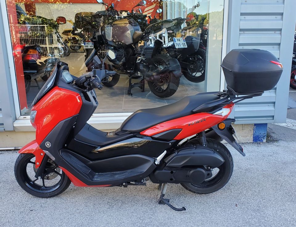 YAMAHA NMAX 125 4