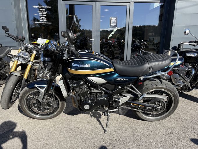 KAWASAKI Z 900 RS 4