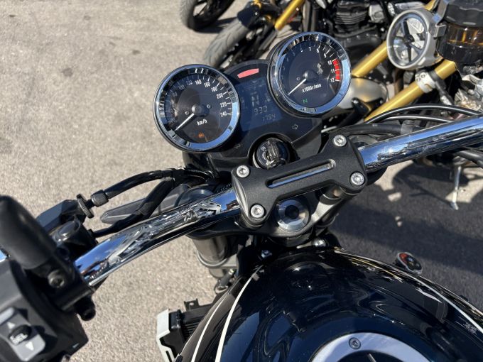 KAWASAKI Z 900 RS 4