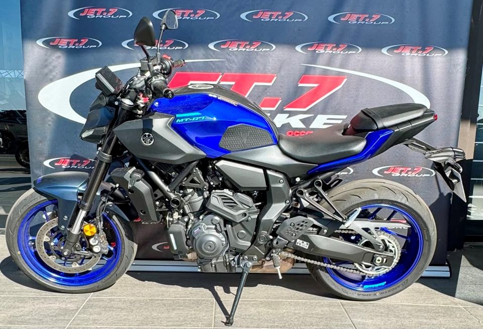 YAMAHA MT-07 Y-AMT 4