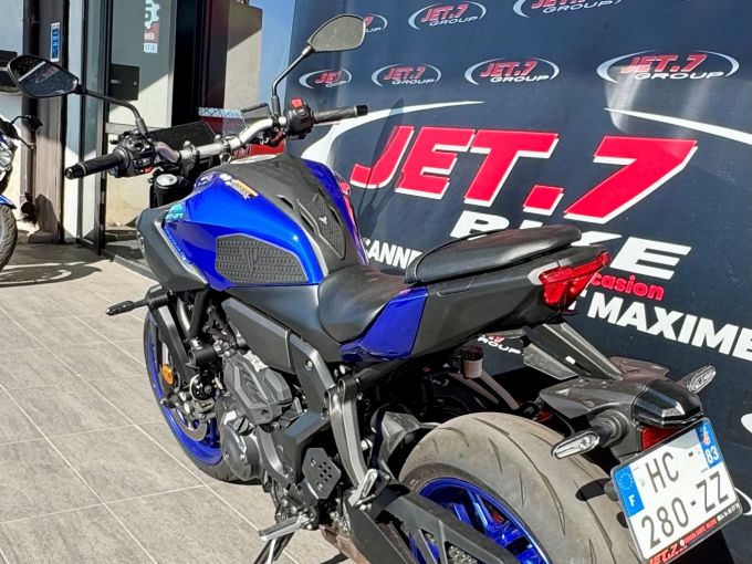 YAMAHA MT-07 Y-AMT 4