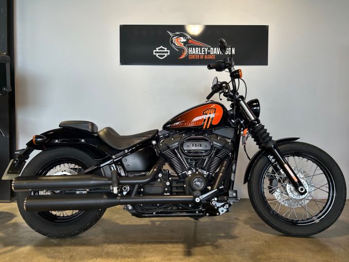 HARLEY-DAVIDSON SOFTAIL STREET BOB 1868 4