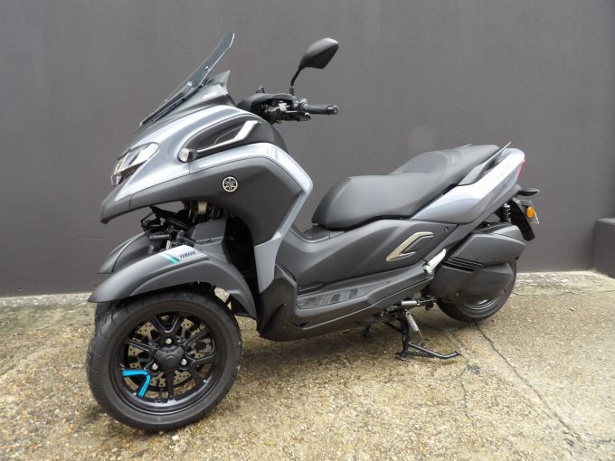 YAMAHA TRICITY 300 4