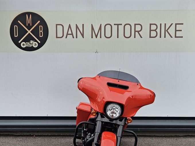 HARLEY-DAVIDSON TOURING STREET GLIDE 1870 4