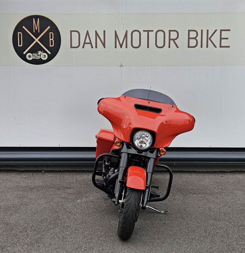 HARLEY-DAVIDSON TOURING STREET GLIDE 1870 4