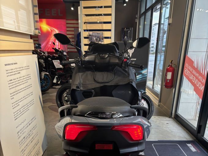 YAMAHA TRICITY 300 4
