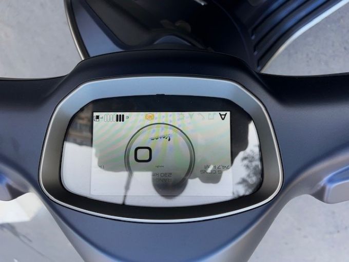 VESPA PRIMAVERA 125 4