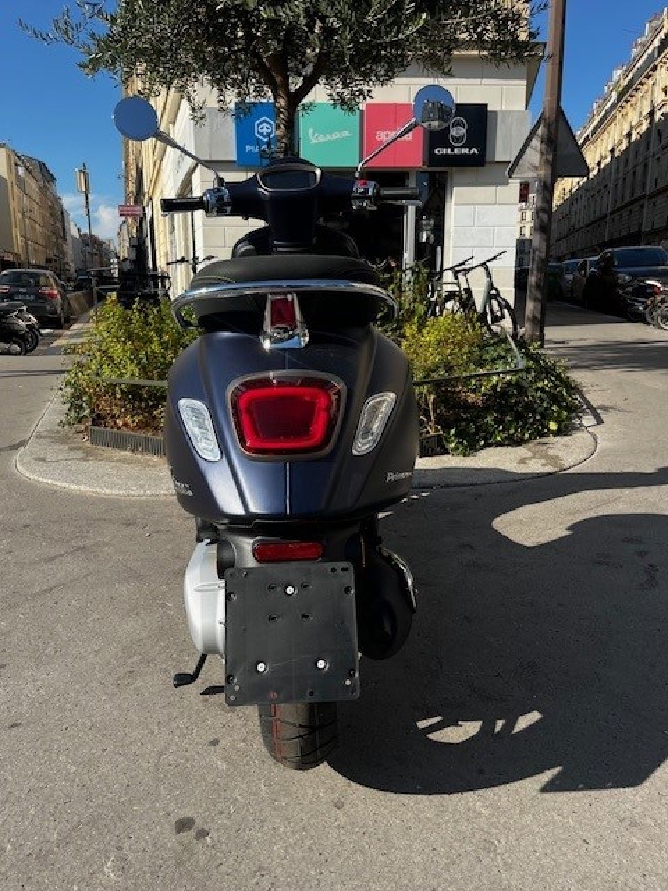 VESPA PRIMAVERA 125 4