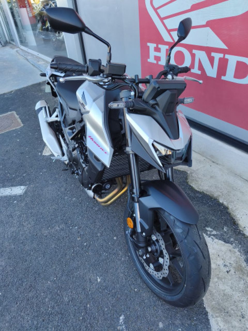 HONDA CB 750 HORNET 4