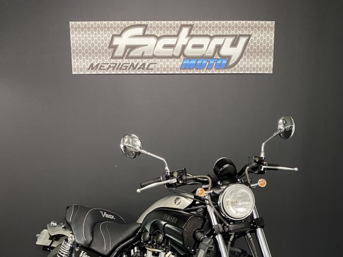 YAMAHA V-MAX 1200 4