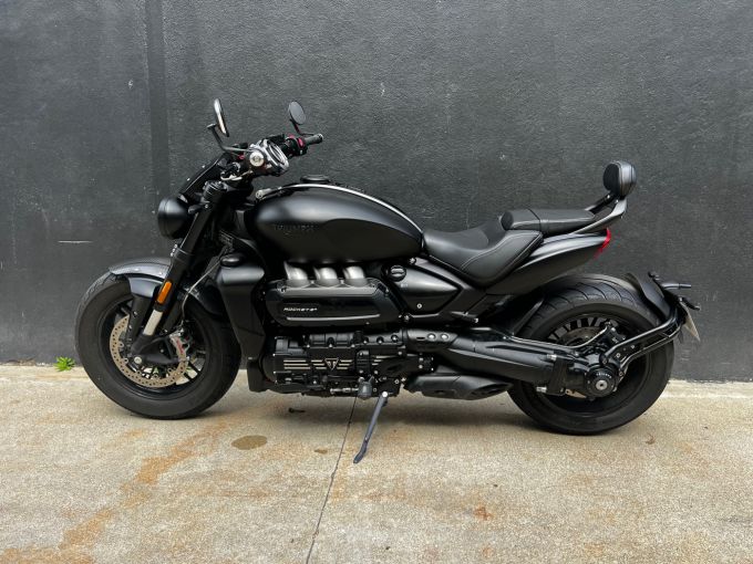 TRIUMPH ROCKET 3 R 4