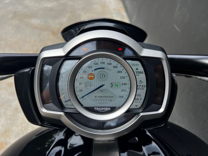 TRIUMPH ROCKET 3 R 4