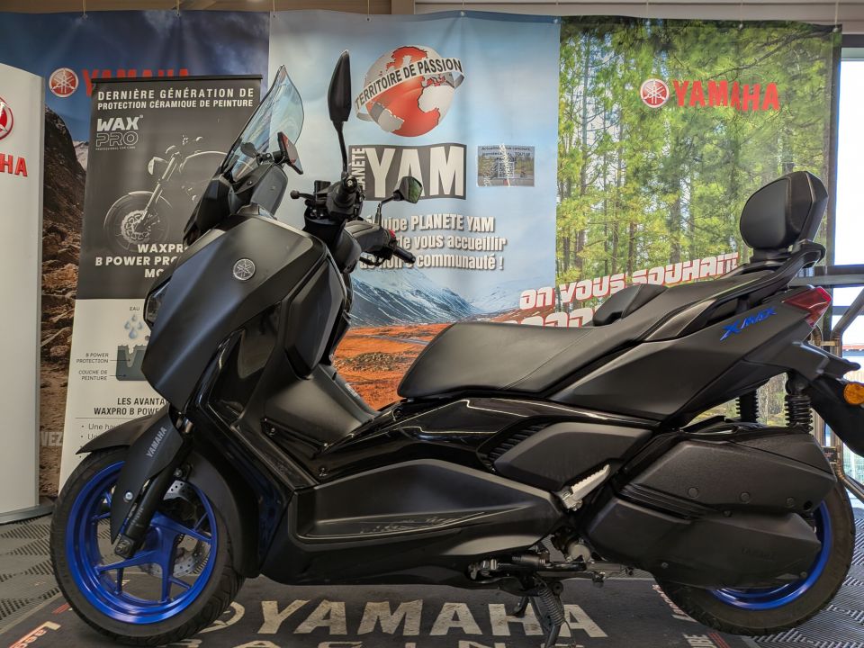 YAMAHA XMAX 300 4