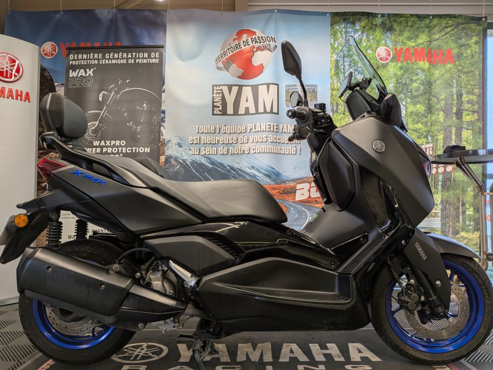 YAMAHA XMAX 300 4