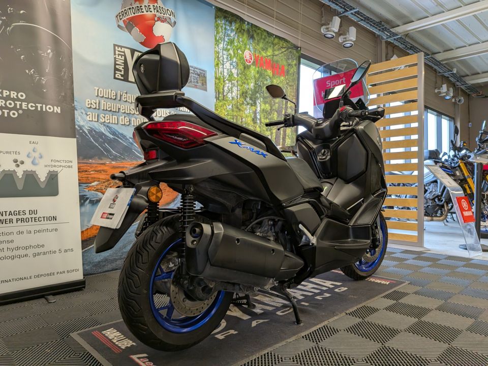 YAMAHA XMAX 300 4