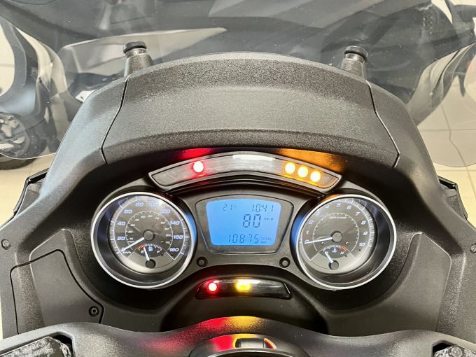 PIAGGIO MP3 350 ABS/ASR 4